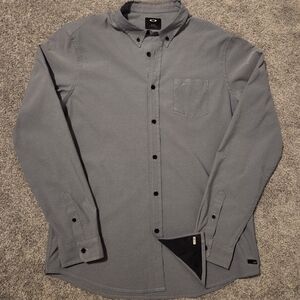 Oakley Men's Charcoal Gray Button-Down Shirt